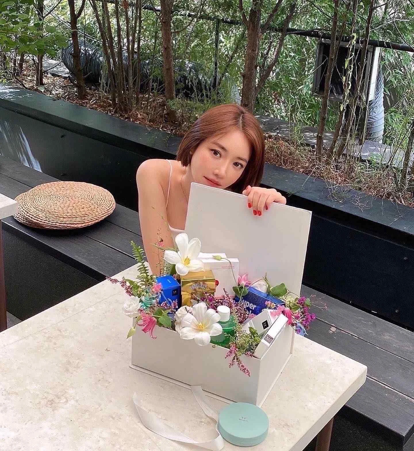 Go Joon Hee - go-joon-hee-sexy-15.webp
